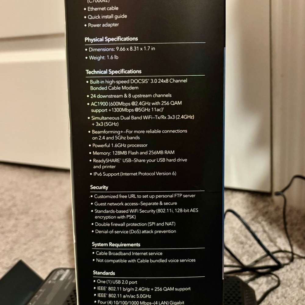 NETGEAR Black NightHawk Modem Router Combo - Picture 5 of 13
